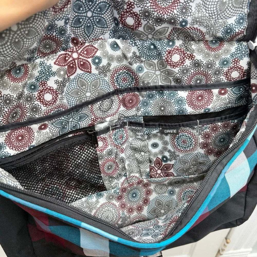 Dakine brooke messenger